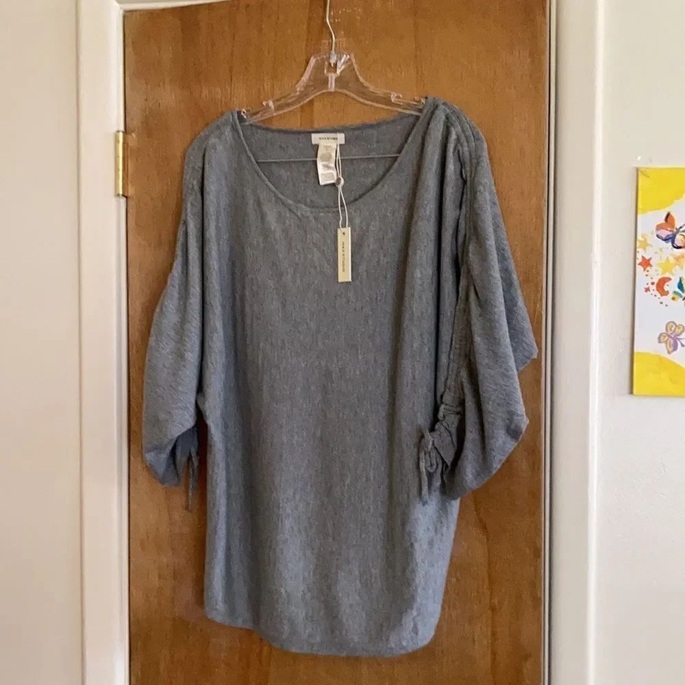 Max Studio Scrunch Sleeve Crew Neck - Picture 2 of 12